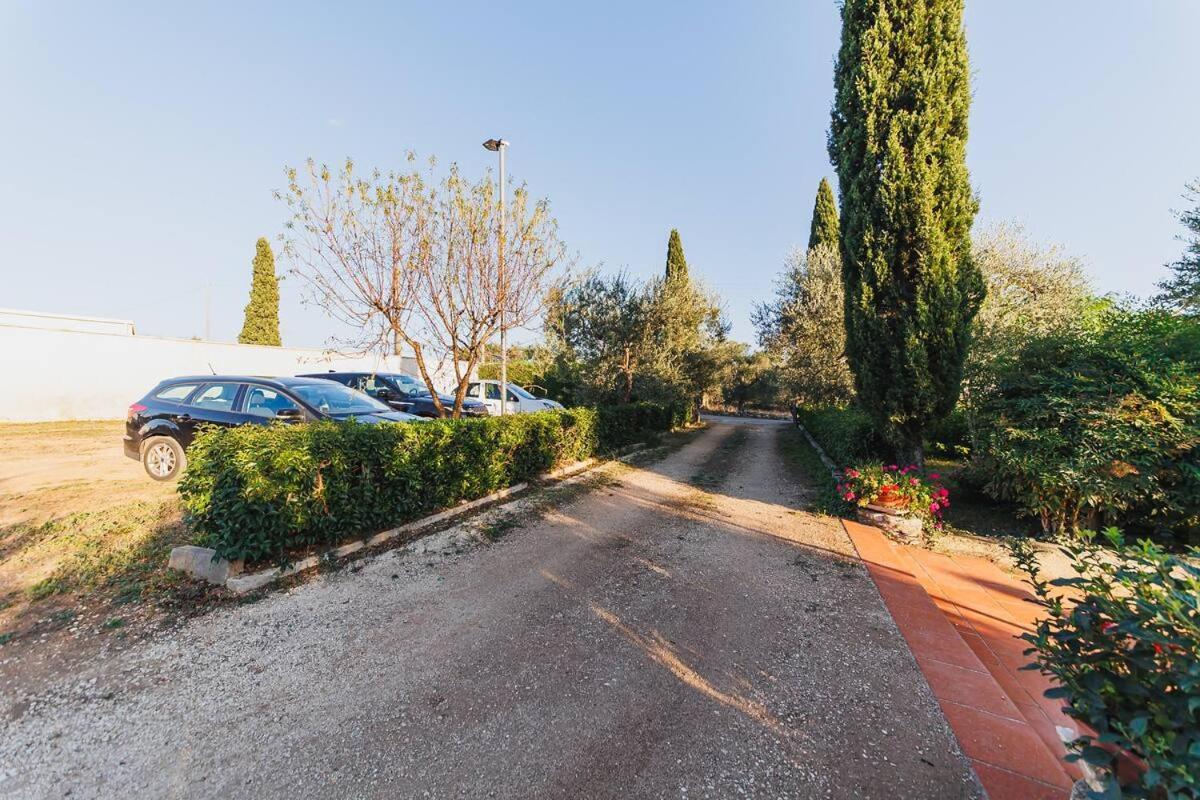 מודוניו Countryhouse Gli Ulivi מראה חיצוני תמונה