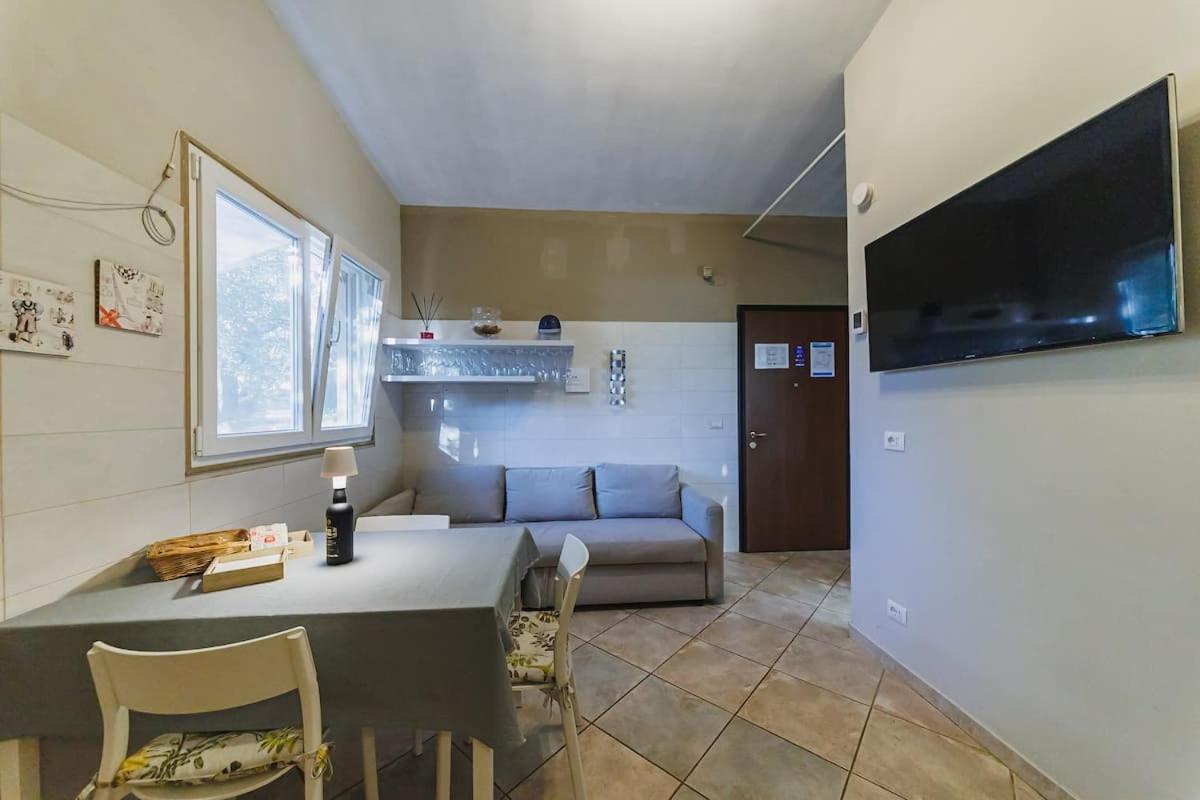 מודוניו Countryhouse Gli Ulivi מראה חיצוני תמונה